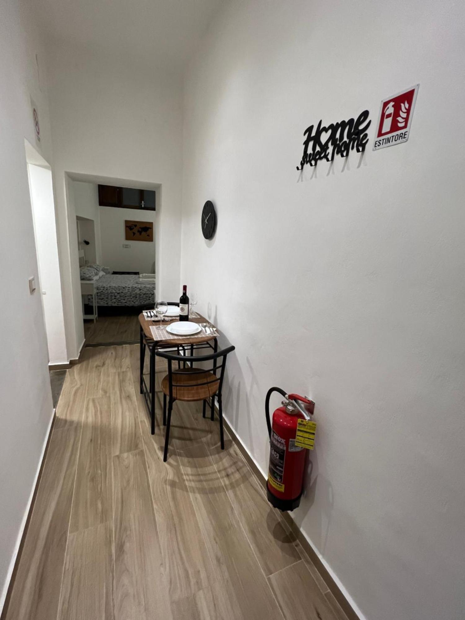 Al 106 Apartment Free Wi-Fi 5 Min Dalla Stazione Prato  Exterior photo