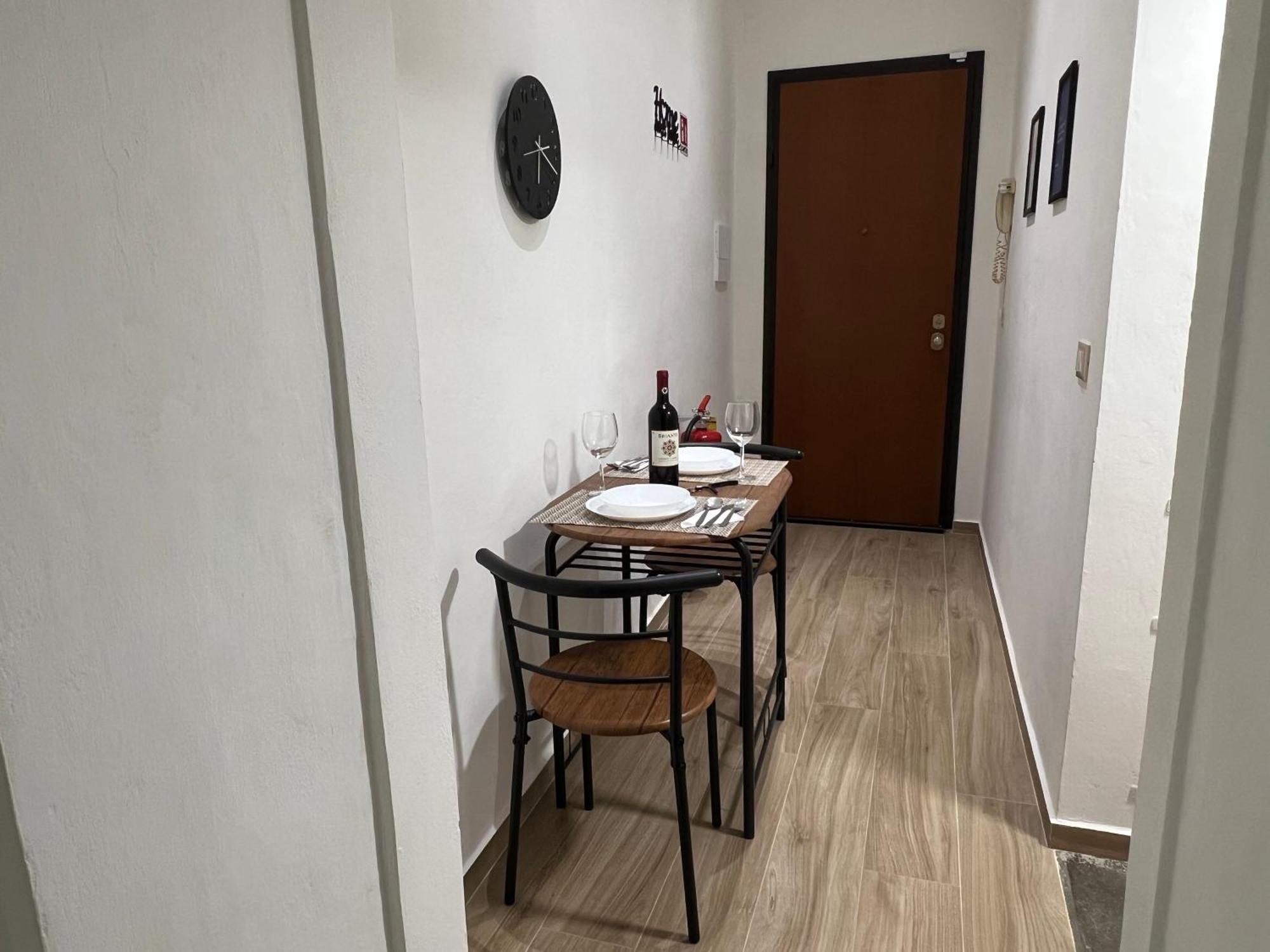 Al 106 Apartment Free Wi-Fi 5 Min Dalla Stazione Prato  Exterior photo